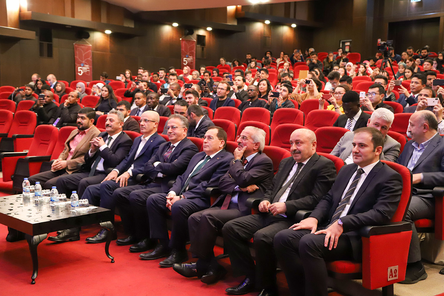 5. UOSBK Erol Özvar'ın Açılış Konferansı ile Başladı
