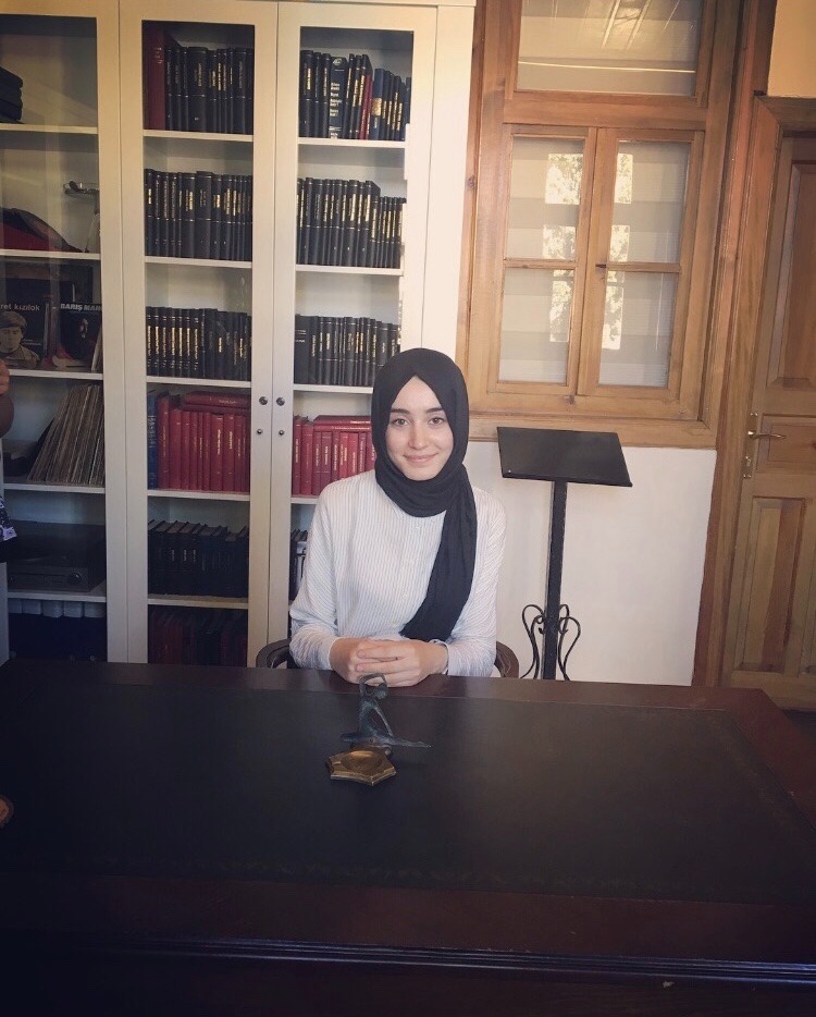 Hanife Kalkan